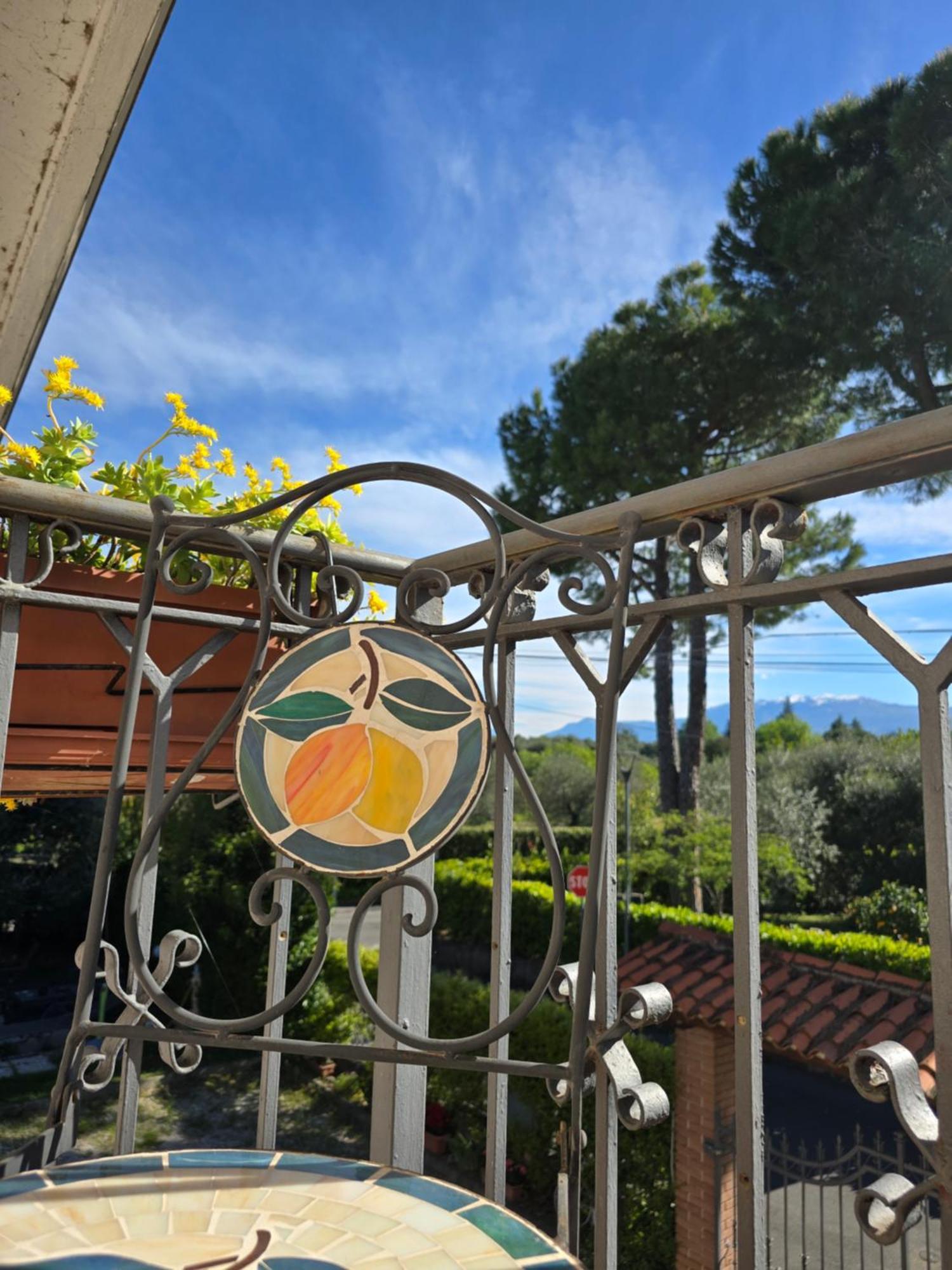 Villa Indipendente A Pochi Passi Dal Lago San Felice del Benaco Exterior foto